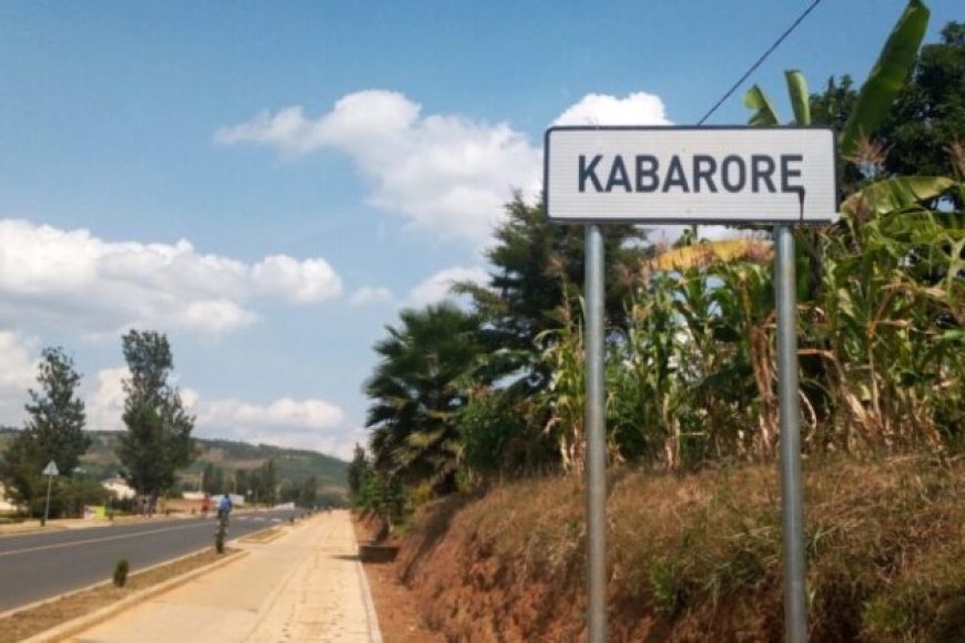 Gatsibo : Ibigezweho n'insoresore zakoze itsinda ryumviriza  mu ijoro  ingo z’abiha Akabyizi