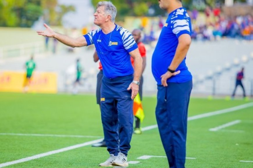 Umutoza wa Rayon Sports Robertinho yitwaje abanyamahanga nyuma yo gutakaza umukino wa mbere