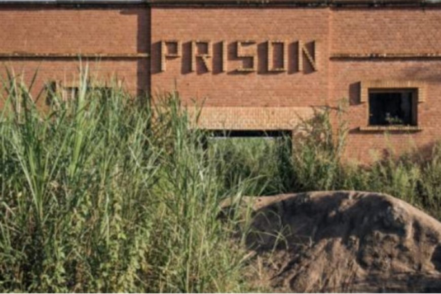 Urujijo ni rwose mu babyeyi bafite abana babo nyuma yuko gereza imaze gupfira mo imfungwa zirenga 56