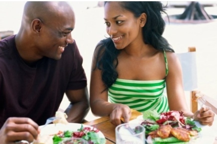 Dore ibanga rikomeye cyane abakobwa bakoresha kugira ngo barye ibiryo banywe n'inzoga nka bicariye umwobo  ntibasinde