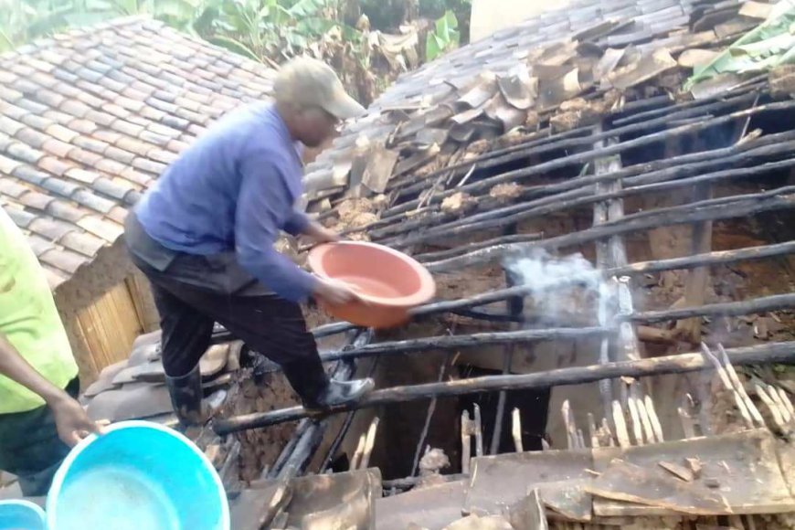 Huye: Inkuba yakubise inzu irashya irakongoka ndetse ikubita n’abana batatu