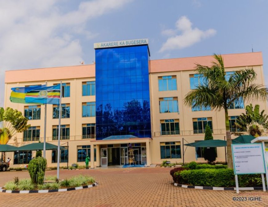 Bugesera: Abagore baratabaza nyuma yuko barambiwe kurara irondo bakamara ijoro ryose bahetse abana