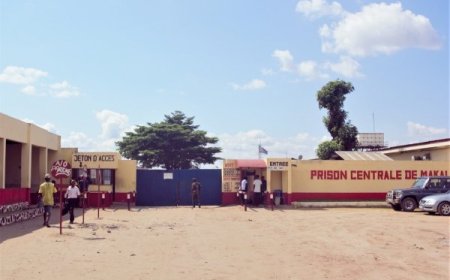 Kinshasa: Umuyobozi wa gereza ya Makala ari guhigishwa uruhindu nyuma y’uko  gereza yiciwemo imfungwa 129