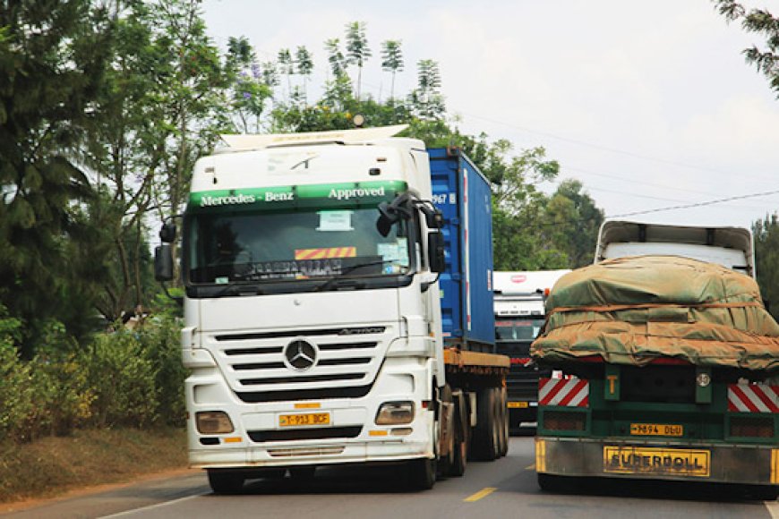 Umunyarwanda utwara amakamyo afungiye muri Uganda