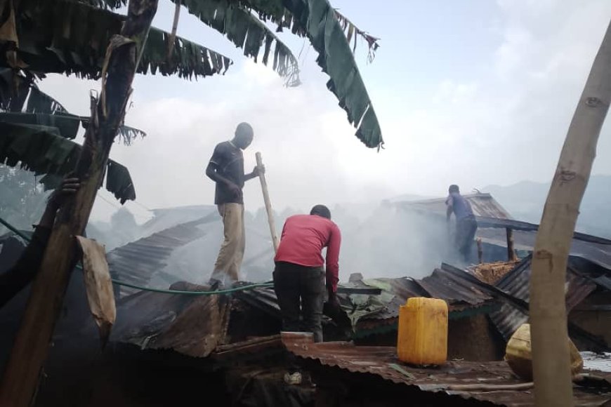 Nyamasheke: Inzu ibamo abantu 5 yahiye irakongoka