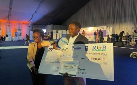 Dore Umunyamakuru wa RADIOTV10 wabaye udanzwe  akegukana igihembo cy’umwaka mu Rwanda