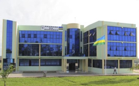 Ruhango: Uwabyaye uruhinja akaruta mu cyobo gifata amazi ari guhigishwa uruhindu