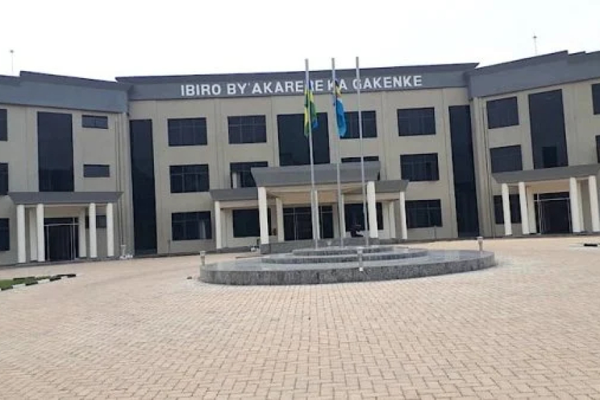 Gakenke: Umuyobozi w’ikigo cy’amashuri  yafunzwe akekwaho gufata ku ngufu umuhungu w’imyaka 19