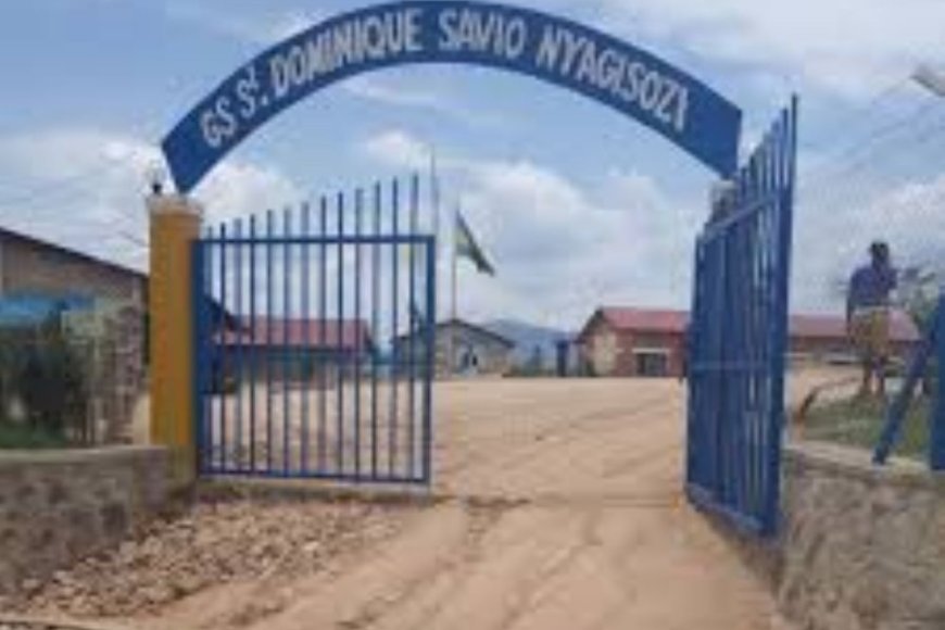 Biratangaje pe ! Nyanza abadepite basanze ishuri ryigisha gukanika imodoka basanze nta n'ipine ryayo bigirira