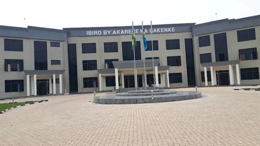 Gakenke: Umuyobozi w’ikigo cy’amashuri  yafunzwe akekwaho gufata ku ngufu umuhungu w’imyaka 19