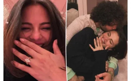 Imyidagaduro: Selena Gomez mu byishimo n'amarira y'ibyishimo yambitswe impeta y’urukundo n'umusore bamaze umwaka bari mu munyenga w'urukundo (Amafoto)