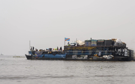 RDC: Ubwato bwarohamye mu mugezi buhitana abantu 40 abandi baburirwa irengero