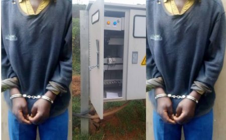 Nyaruguru: Umusore w'imyaka 26 yafashwe amaze guca urugi rw’agasanduku k’amashanyarazi ashaka kwibamo ibikoresho