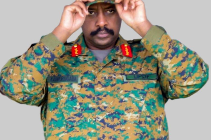 Byagenze gute kugirango umugaba mukuru w’Ingabo za Uganda Gen Muhoozi Kainerugaba asezere gukoresha Twitter?