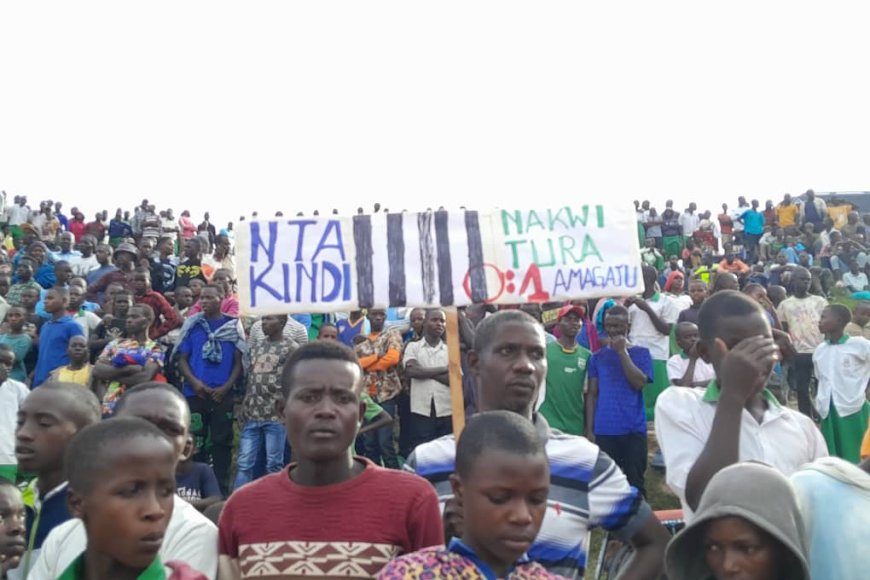 Umufana wa Rayon Sports yavuye i Kigali ajya gushimira Amagaju FC kuba yaratsinze APR FC