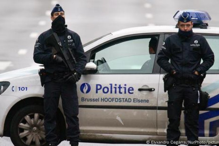 Umwana w’imyaka 14 yafashwe mpiri  agiye kugaba igitero cy’iterabwoba ku musigiti