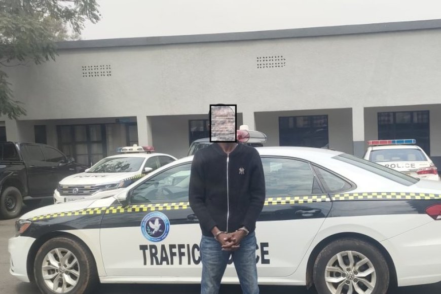 Umushoferi wa bisi wagaragaye mu mihanda ya Kigali yirukankanwa na polisi burya yari yanyoye urumogi!