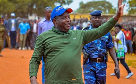 Perezida Ndayishimiye witegura kurwana intambara n'u Rwanda yanenze Congo ko idashoboye kurinda umutekano wayo