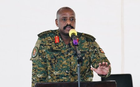 Umugaba Mukuru w’ingabo za Uganda, Gen Muhoozi Kainerugaba yateguje gufata umujyi wa Bunia muri RDC