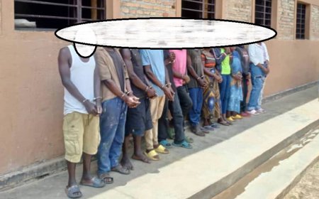 Muhanga: Polisi yafunze abantu 12 ndetse harimo abakobwa ba 5 bazira gutega abantu n'ijoro bakabambura