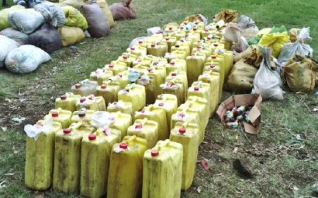 Nyagatare: Polisi y’u Rwanda yatangaje ko mu munsi umwe hafashwe litiro za kanyanga 296 n’ibiro 8 by’urumogi