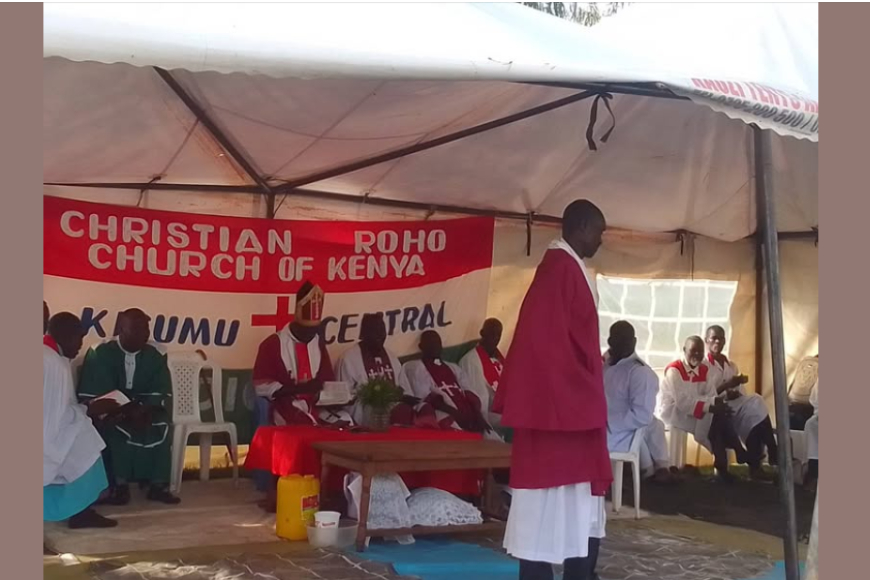 Abagore babiri barwaniye mu rusengero bapfa umugabo gahunda zose zihita zihagarara igitaraganya