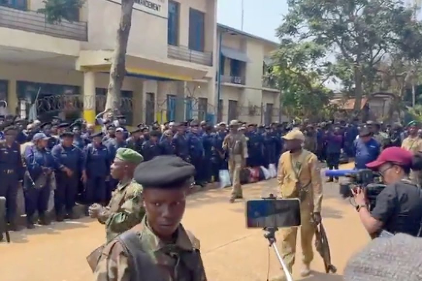 Bukavu: Abapolisi 2100 n'abasirikare 890 ba Leta ya RDC 'bahisemo kwinjira ku bushake" muri AFC/M23