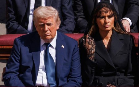 Perezida Donald Trump yahindutse iciro ry’imigani kubera ikoti yambaye mu ishyingurwa rya Papa Francis