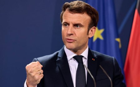 Perezida w’u Bufaransa Emmanuel Macron yatangaje ko Ukraine yiteguye guhagarika intambara ku kabi nta keza nta mananiza