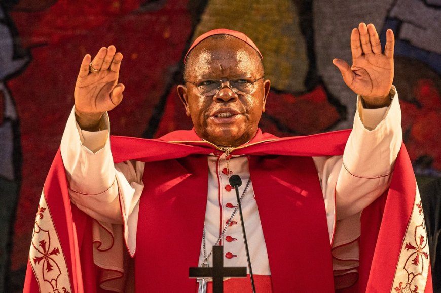 Cardinal Fridolin Ambongo yavuze ko  kuba igihugu cye kidafite amahoro ntaho bihuriye n’u Rwanda nk’uko ubutegetsi bwa Félix Antoine Tshisekedi bwakunze kubivuga