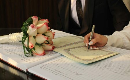 Dore Umusore watunguwe no gusanga yarasezeranye byemewe n’amategeko nuwahoze ari umukunzi we(EX) atabizi