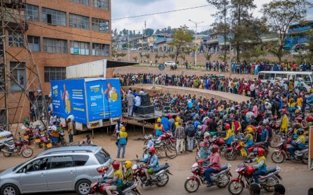 “RRA Ifatanyije n’Abafatanyabikorwa mu Gushimangira Serivisi za EBM no Kongera Igihembo ku Bakiriya”