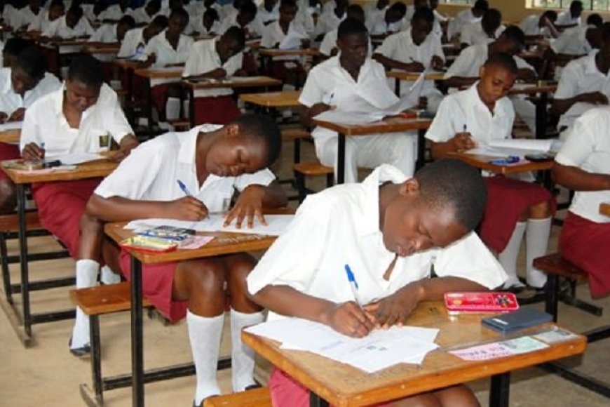 Gatsibo: Byagenze gute ngo umunyeshuri wakoraga ikizami cya leta ajye kujugunya ikayi y'ikizamini mu bwiherero