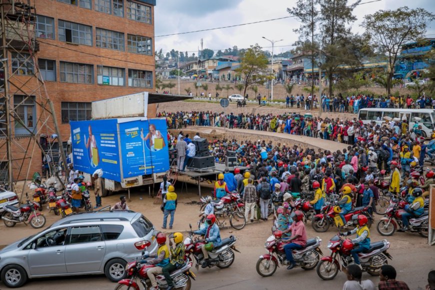“RRA Ifatanyije n’Abafatanyabikorwa mu Gushimangira Serivisi za EBM no Kongera Igihembo ku Bakiriya”