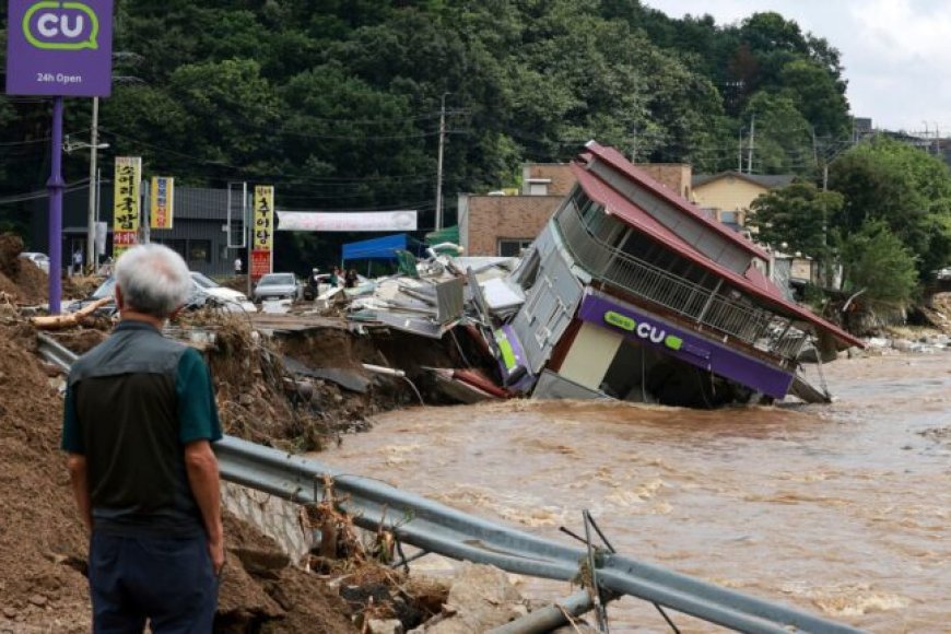 Koreya y’Epfo:  14 bahitanwe n’imwuzure n’inkangu