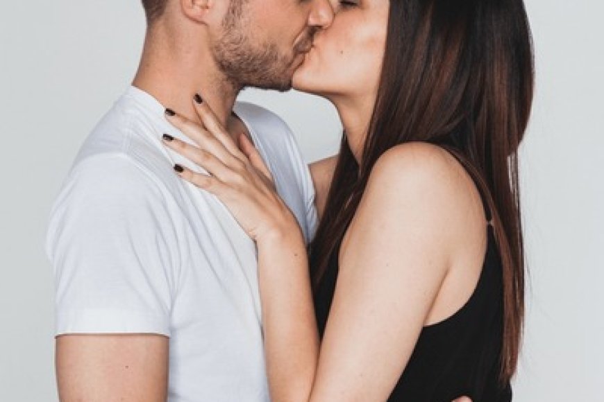 Noneho abantu barebaga film z'urukozasoni(pornographie)bataruzuza imyaka akabo kashobotse