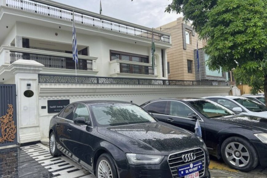 Umugabo yatawe muri yombi azira kwiyita ambasaderi w’ibihugu bitabaho kw’Isi