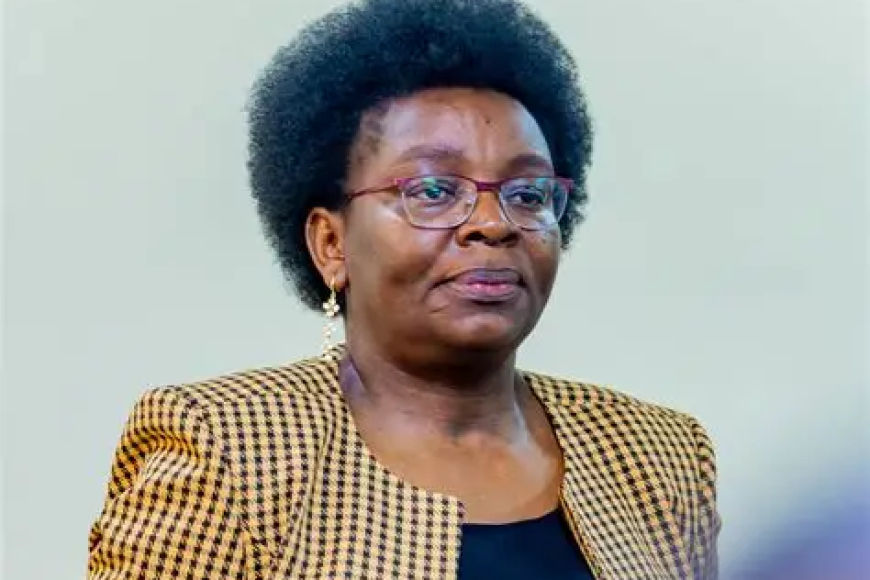 Urukiko rw’ikirenga rwakiriye ikirego cya Mme Ingaire Victoire Umuhoza cyerekeye ku ngingo  z’amategeko zinyuranyije nitegeko nshinga