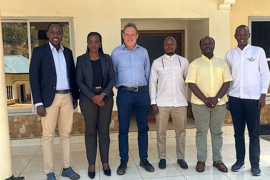 RULINDO: UMUYOBOZI W’AKARERE YAKIRIYE PETER GELETA UMUYOBOZI MUKURU WA TRINITY METALS