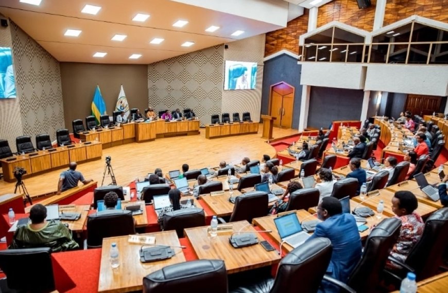 UBUREZI: Dore ibibazo MINEDUC isabwa gukemura byihutirwa