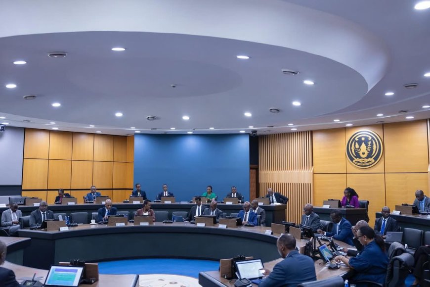 Dore Abaminisitiri, Abanyamabanga ba Leta ndetse n'abandi Bayobozi Bakuru bashyizweho na Perezida wa Repubulika