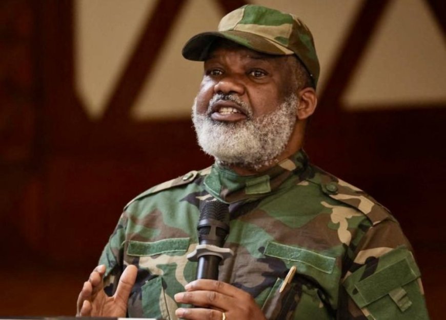 Bikomeje kuba bibi cyane muri Congo! Perezida Felix Tshisekedi asigaranye amahitano atatu, kwegura ku butegetsi, guhunga cyangwa gukuraho-Coenille Nangaa