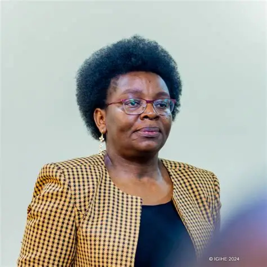 Urukiko rw’ikirenga rwakiriye ikirego cya Mme Ingaire Victoire Umuhoza cyerekeye ku ngingo  z’amategeko zinyuranyije nitegeko nshinga