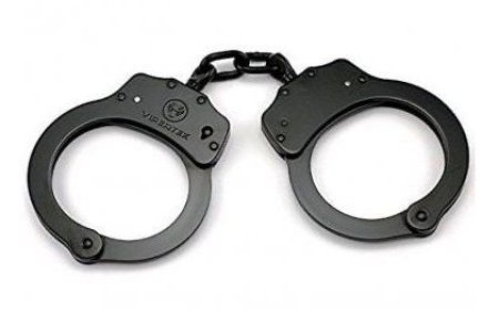 Kigali  umugabo n'umugore we bashatse gutwika aba polisi biranga