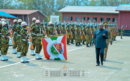 Perezida Evariste Ndayishimiye w’u Burundi yashimye abasirikare b’igihugu cye bemeye gupfira RDC