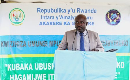 Gakenke:Guverineri w'intara y'amajyaruguru "Ati":Urubyiruko muri imbaraga z'igihugu, mugomba gukora, mugaharanira iterambere rya twese
