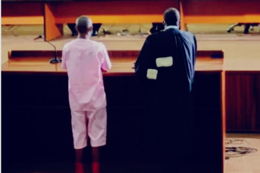 Dore umubare w' Abavoka  bahagaritswe hashingiwe ku makosa y’umwuga bakoze