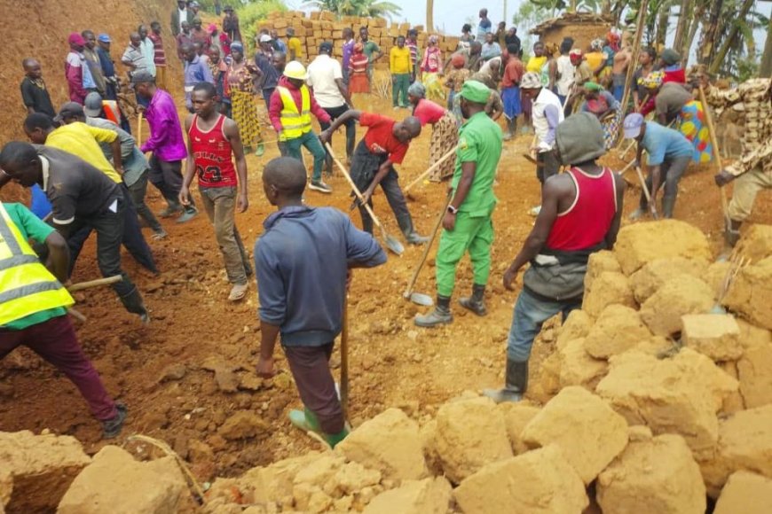 "Imiryango isaga 141 y’abatishoboye muri Muhanga igiye kubona amacumbi mashya"