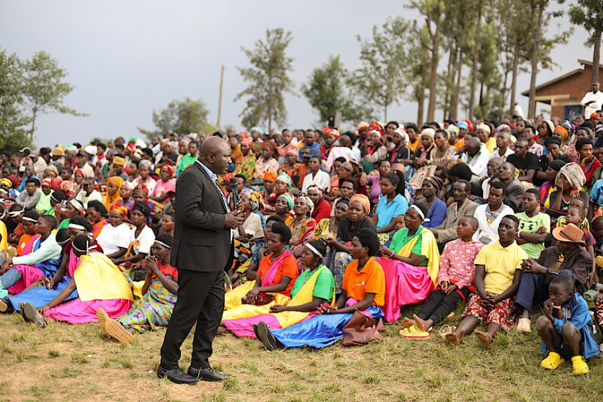 Gakenke: Ababyeyi bibukijwe kwitegura kugira uruhare muri gahunda yo kugaburira ,abana ku ishuri