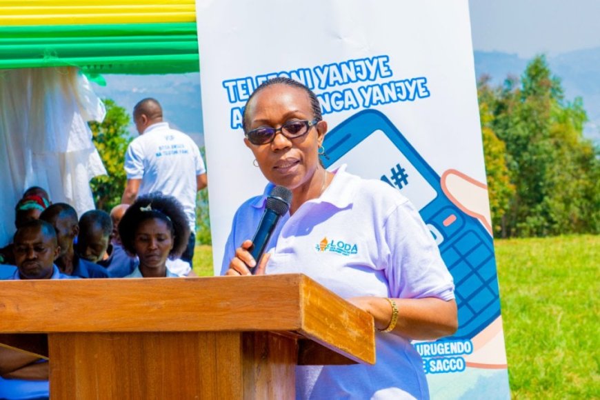 Gicumbi: Abanyamuryango ba SACCO bishimiye ubukangurambaga bwiswe “telephone yanjye ,amafaranga yanjye”